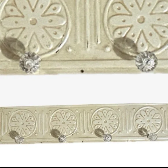 Vintage Style Embossed Antique White Metal Wall Rack Glass Knob Hangers. 24”