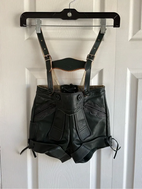 VNTG German Bavarian Lederhosen Shorts Green Leather Child 2 Suspend Octoberfest
