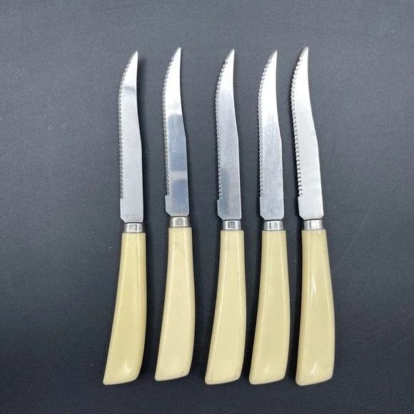 Quikut Stainless Serrated Steak Knives Ivory Handles Lot 5 USA Vintage