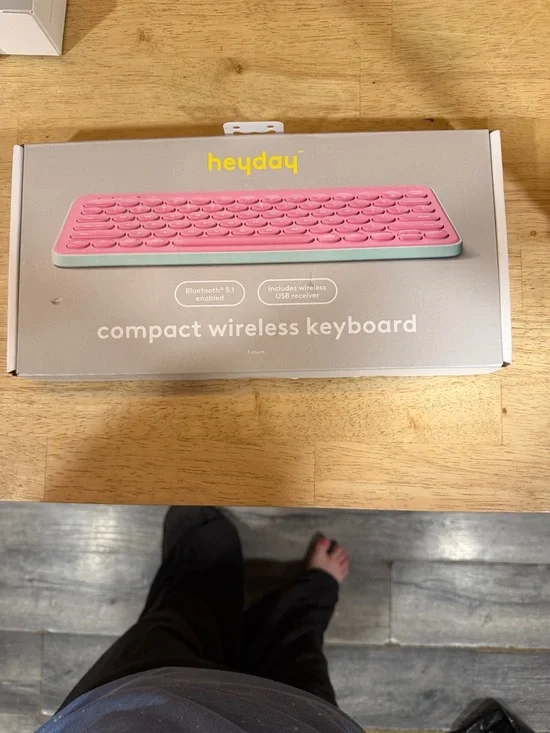 heyday Compact Wireless Keyboard - Pink Keytops with Mint Base