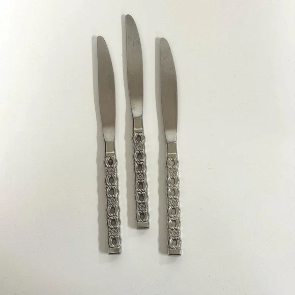 Vintage Applique Oneida Knives- 3 ornate