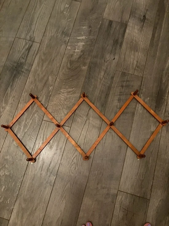 Vintage 10 Peg Accordion Wooden Wall Rack Coat Rack