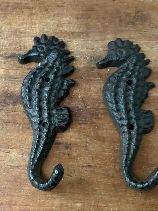 Cast Iron Seahorse Wall Hooks - Black