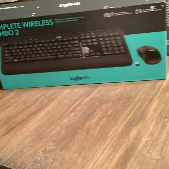 Logitech Wireless Keyboard and Mouse Combo - Black