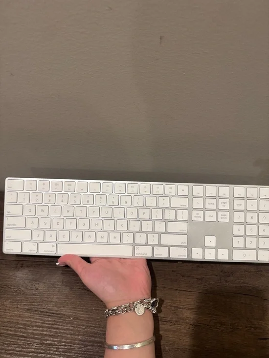 Apple Keyboard w/ numerical pad NEGOTIABLE JUST WANT GONE