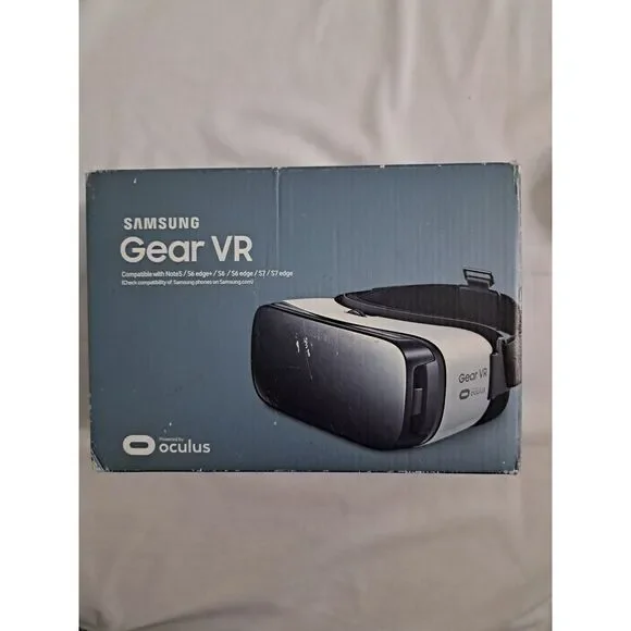 Samsung SM-R322NZWAXAR Gear VR Headset -‎ Frost White