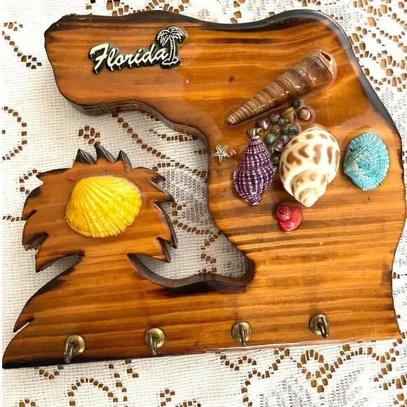 Vintage Wood FLORIDA Sea Shell Beach Theme Key Holder Hook Wall Plaque