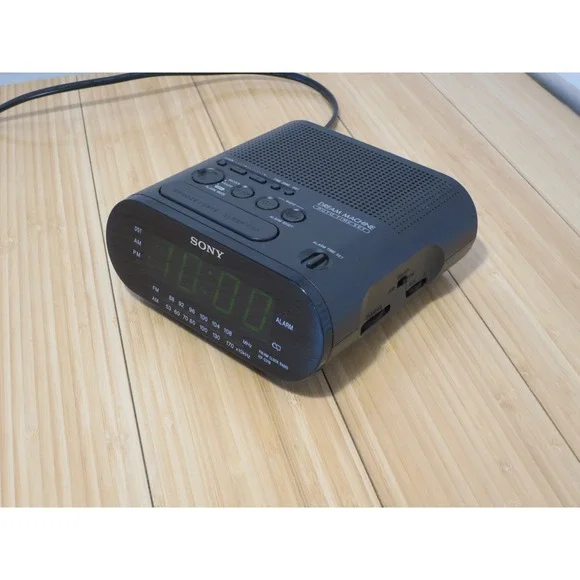 Sony Dream Machine Am/FM Radio Digital Bedside Night Alarm Clock Model ICF-C218