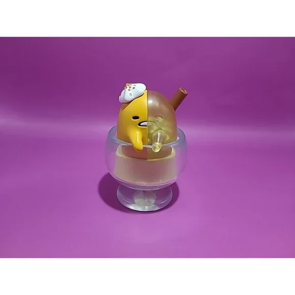 Mighty Jaxx Kandy X Sanrio Characters, Snowy Dreams (RARE - Gudetama)‎