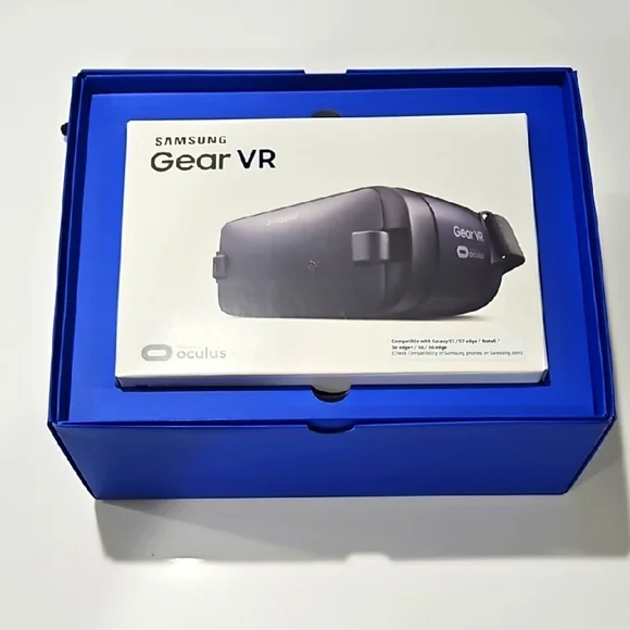 Samsung Gear VR - Black NIB
