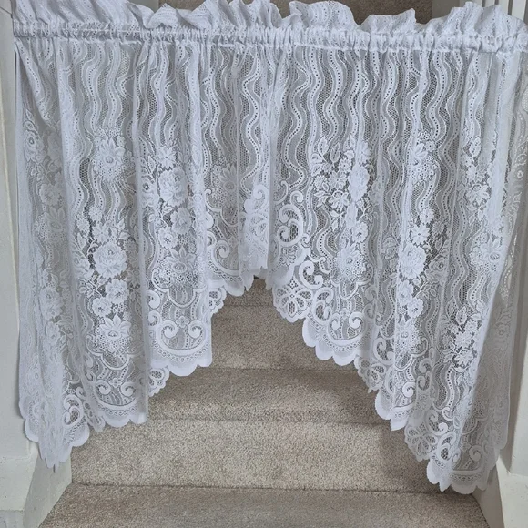 White Lacy Swag Curtains 1 Pair
