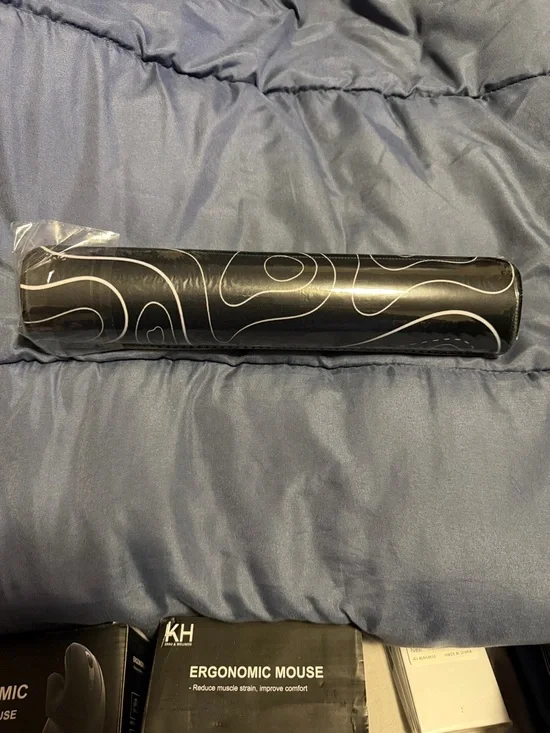 Black Patterned Wrist Rest Pad for Keyboard - Ergonomic Support