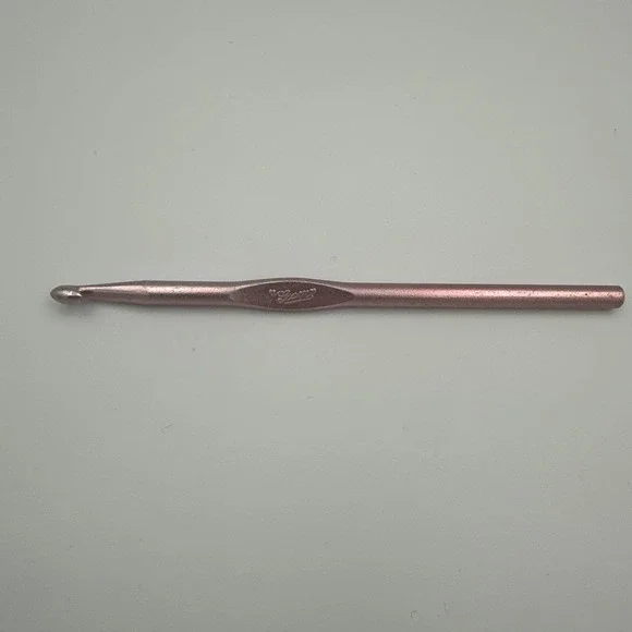 VTG GEM CROCHET HOOK MADE IN USA I
