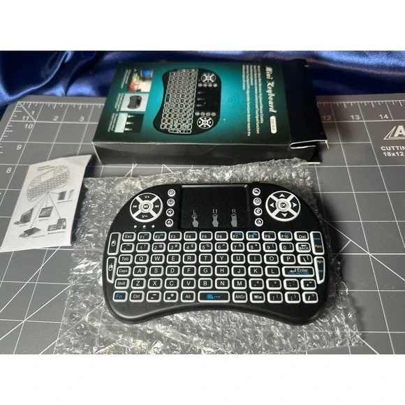 Side grip handheld QWERTY Backlit Mini Wireless USB Universal Keyboard NIB