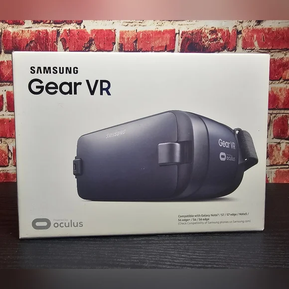 Samsung Gear VR - Brand New in Box