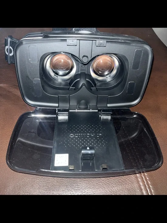 Homido VR Headset V2 for iPhone Android Apple Samsung LG 2000 Apps movies