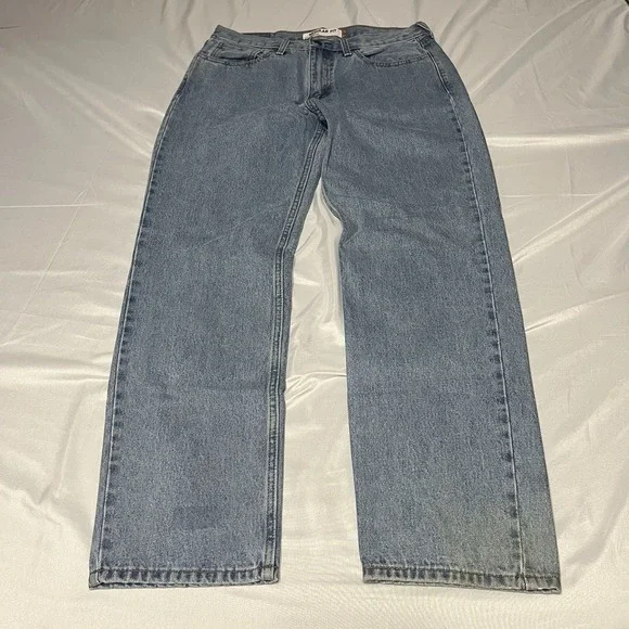 Y2K Levi's 505 Jeans Men's FITS Size 32x32 Grunge Med Wash Straight Leg