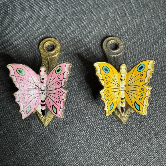 Vintage Farfalla Butterfly Clips/Hooks in Pink and Yellow