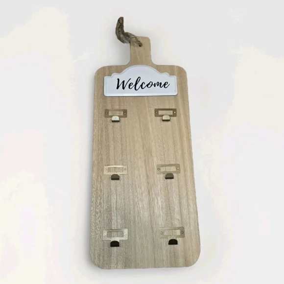 Rustic Welcome Wall Decor with Hooks