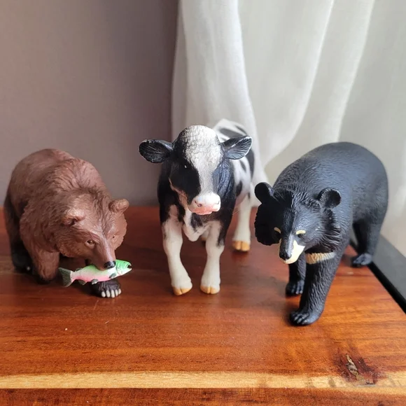 Lot of 3 Sturdy Animal Cow/ Black/Brown Bear Moon Bear WS Grizzly Bear 2005/2017
