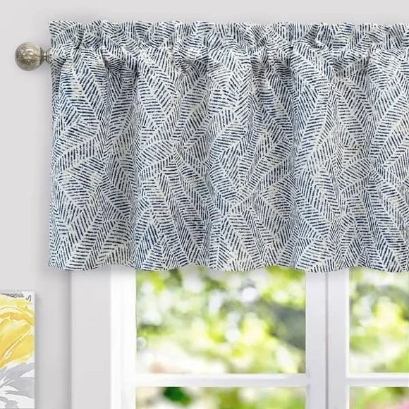 DriftAway Roman Linen Blend Blackout Valance Sz 52