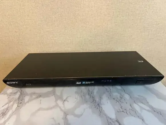 Sony BDP-S590 3D Blu-ray Disc/DVD Player ( No remote)