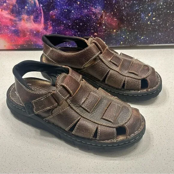 Thom McAn‎ Men's Size 9 Russ Leather Fisherman Sandals Slip On Casual Shoes