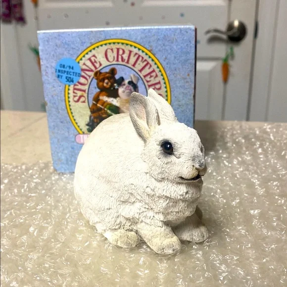 Easter basket bunny Stone critters vintage Ceramic white Easter bunny realistic