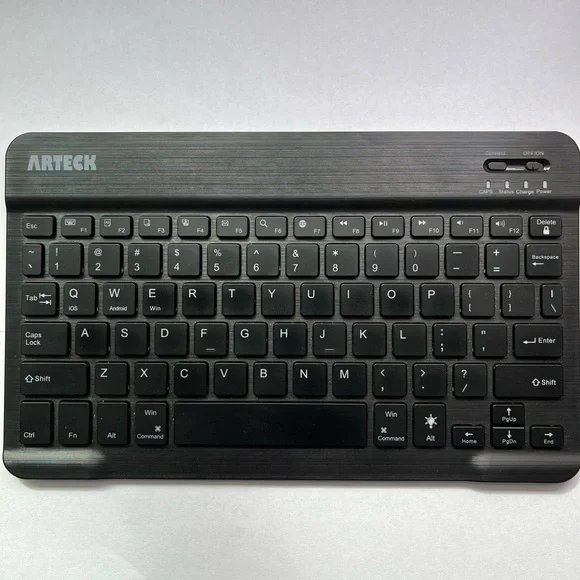 Arteck HB030B Bluetooth keyboard