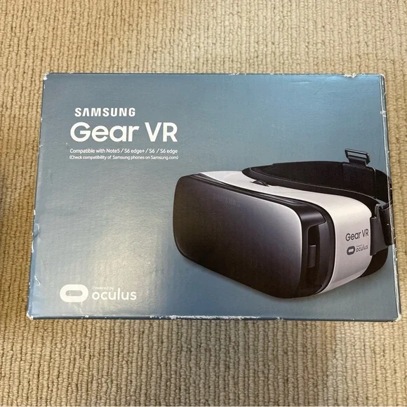 Samsung Gear VR Powered by Oculus - New, Open Box SM-R322