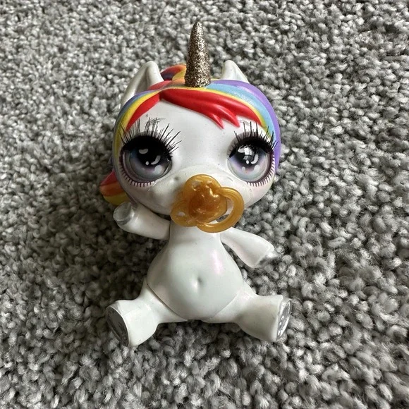 MGA Poopsie Rainbow High Fantasy Friends Unicorn Doll Sparkly Critters Rare‎