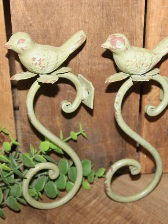Shabby Chippy Green Cast Iron French Country Farmhouse Bird Wall Decor Hooks