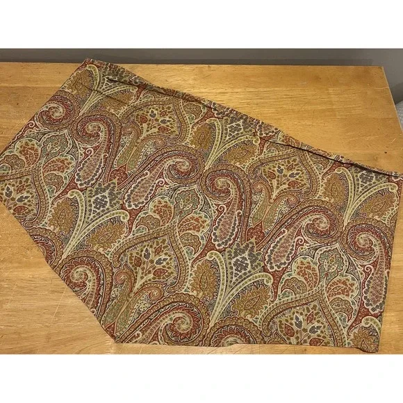 Waverly Home‎ Classics Swept Away Valance Pointed Yellow Paisley 50x20
