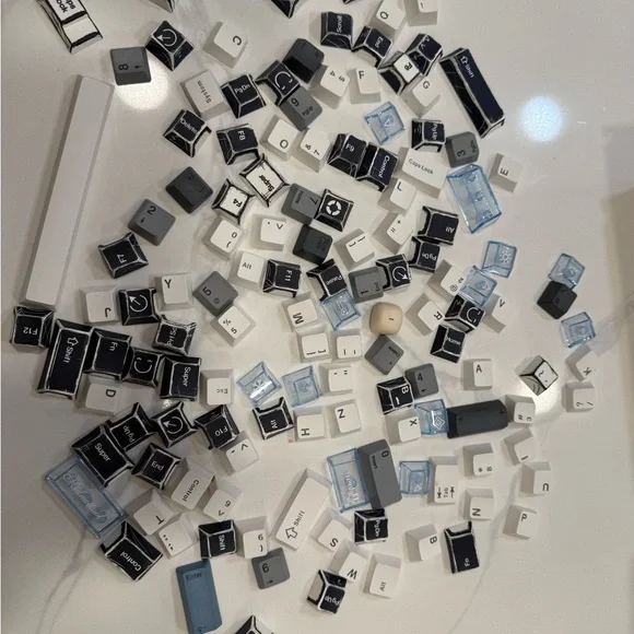 Source Unknown Mixed Color Keyboard Keycaps