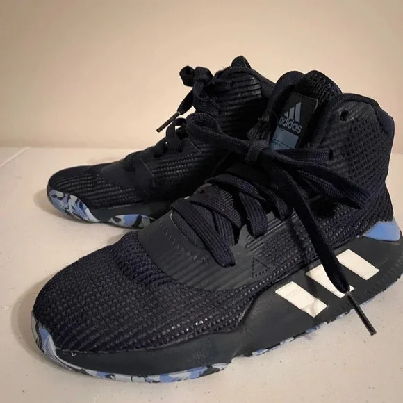 Men’s Adidas Pro Bounce Basketball Shoes