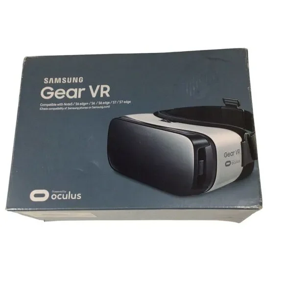 Samsung SM-R322NZWAXAR Gear VR Headset - Frost White