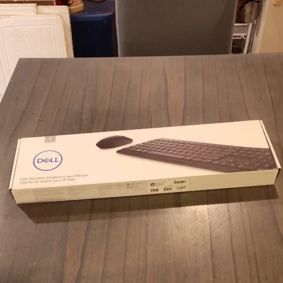 Dell Wireless Keyboard and Mouse Set - Black