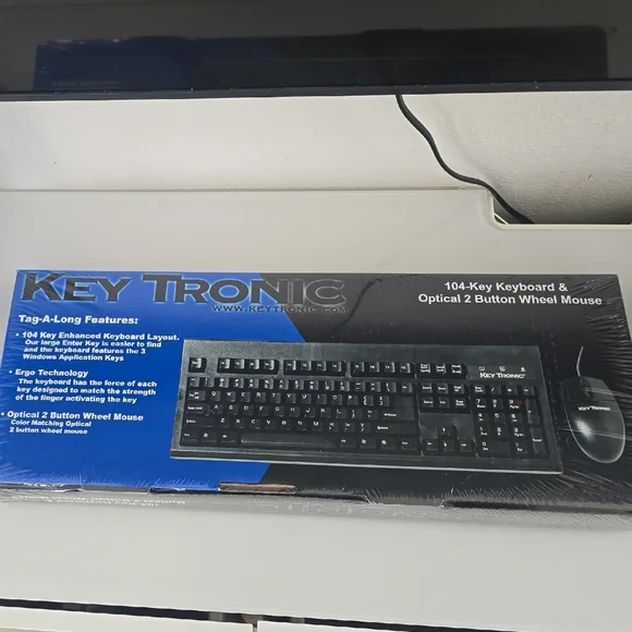 Black Keyboard and Mouse Set