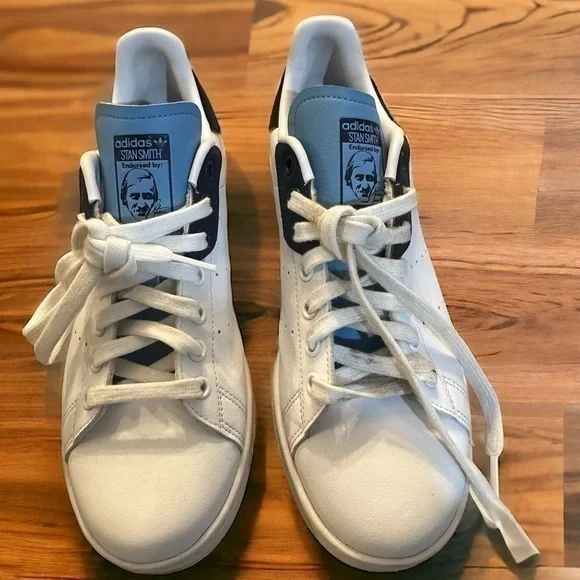 Men’s Adidas Stan Smith White Tennis Shoes - Size 7.5