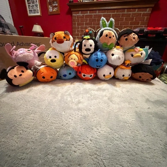 Disney Tsum Tsum Plush Stackable Collectible - Mixed‎ Colors