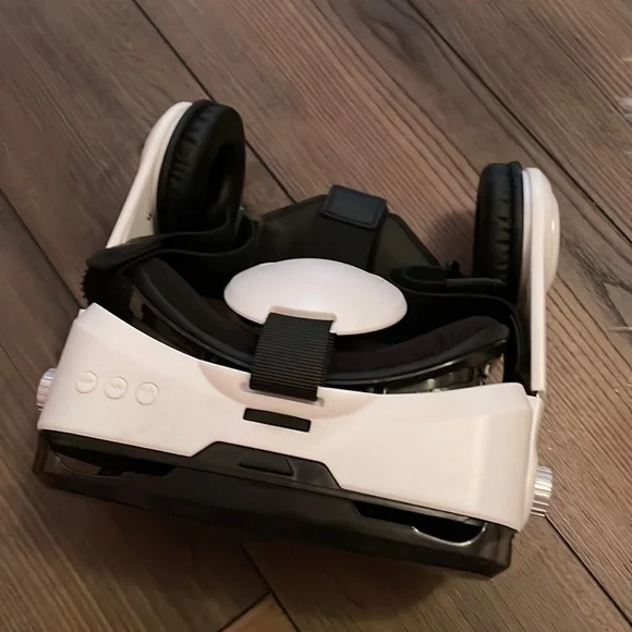 Phone Slip In VR Headset
