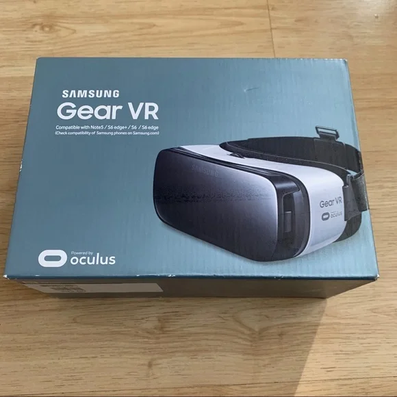 NEW in Box! Samsung Gear VR Oculus