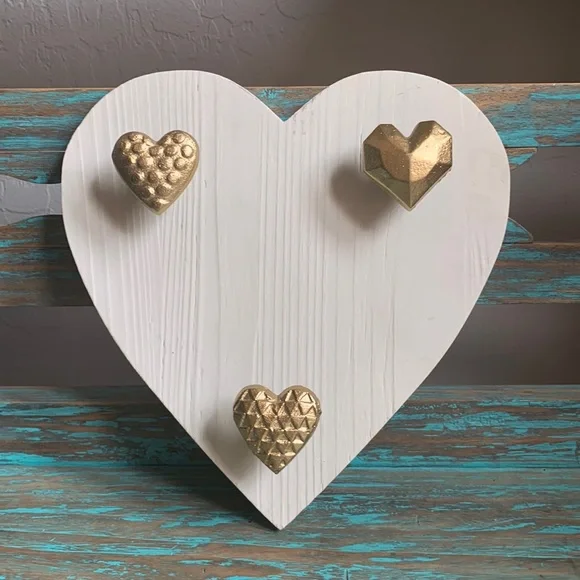 Wooden White Washed Heart Wall Hanging With Knobs Organizer Cute