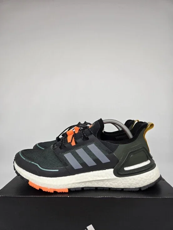 Adidas Men's UltraBoost Cold.RDY Q46488 Black Signal Orange Running Shoes Size 8