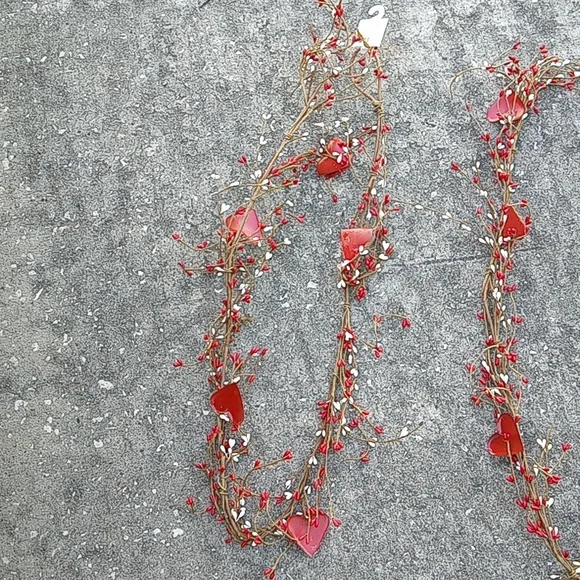 Heart garland 5ft long 2 strands