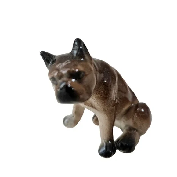 Vintage Figurine Mini Shy Boxer Dog Hagen‎ Rennaker Style Porcelain