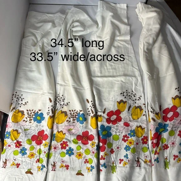 Fashion Manor JCPenney Vintage Floral Curtain Panel Colorful Flowers Mice‎ 1970s