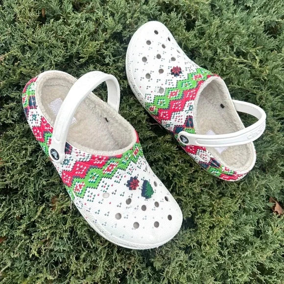 Crocs Unisex Adult Classic Lined Holiday Charm‎ Christmas Clogs Size M11 Sandals