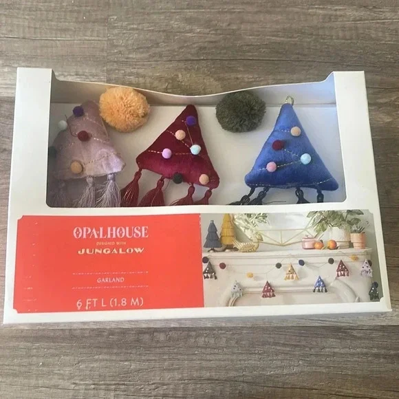 Opalhouse Christmas tree garland