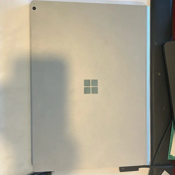 Microsoft surface book 2